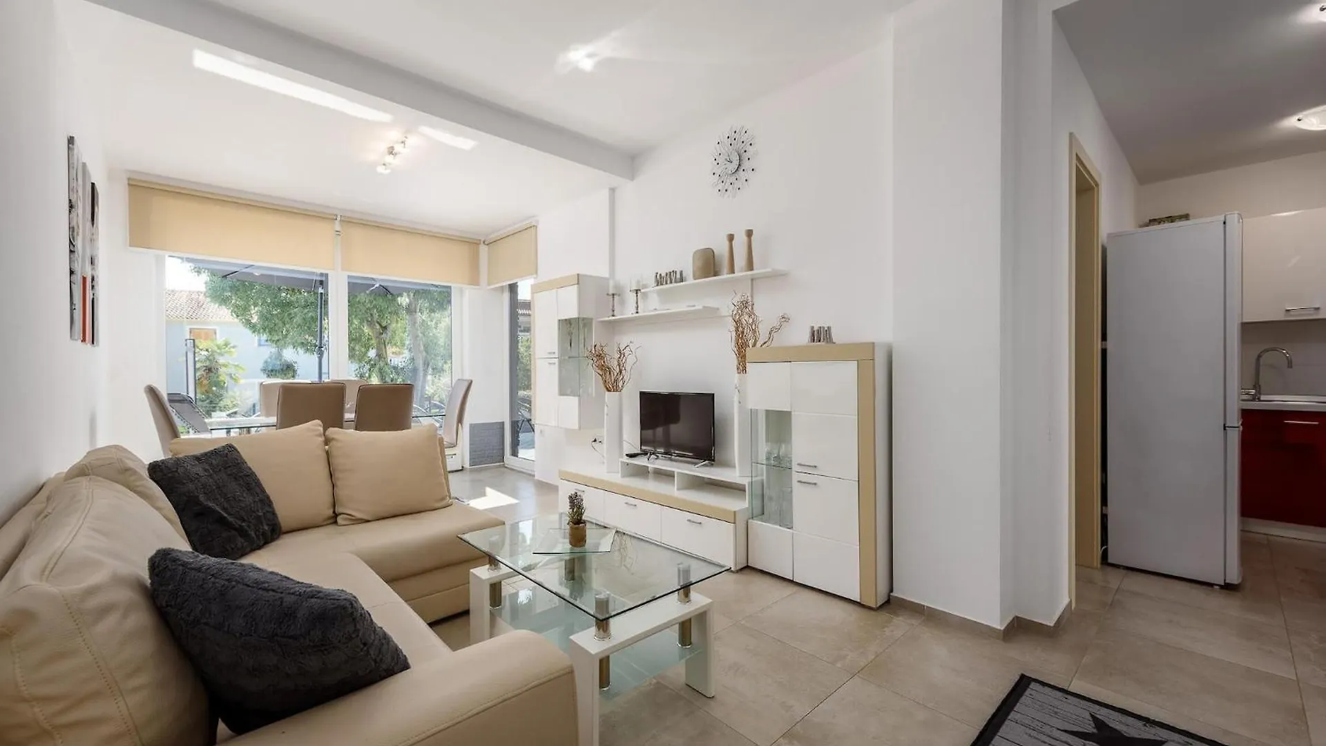 Apartment Monika Kukci